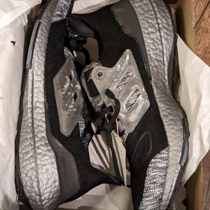 Adidas ULTRABOOST 22 RUNNING SHOES